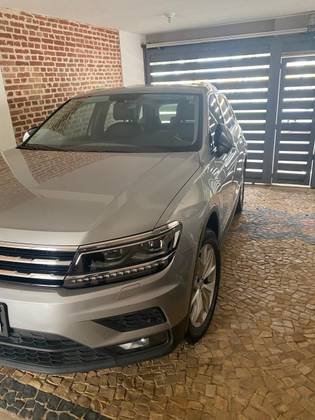 VOLKSWAGEN TIGUAN 1.4 250 TSI TOTAL FLEX ALLSPACE COMFORTLINE TIPTRONIC VOLKSWAGEN TIGUAN 1.4 250 TSI TOTAL FLEX ALLSPACE COMFORTLINE TIPTRONIC